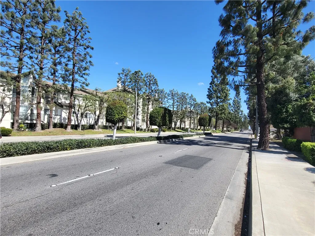 15000 Downey 249, Paramount, California 90723 home-pic-15